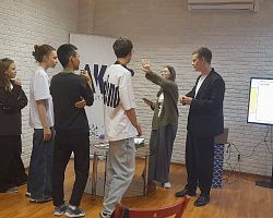 Командная игра «Литературный крокодил» в библиотеке им. Н.К. Крупской