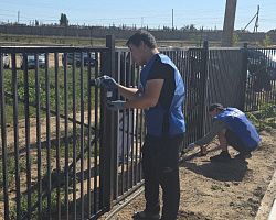 Студенты Володарского филиала АГПК внесли вклад в благоустройство родного парка!